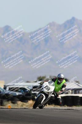 media/Mar-10-2024-SoCal Trackdays (Sun) [[6228d7c590]]/4-Turn 16 (1040am)/